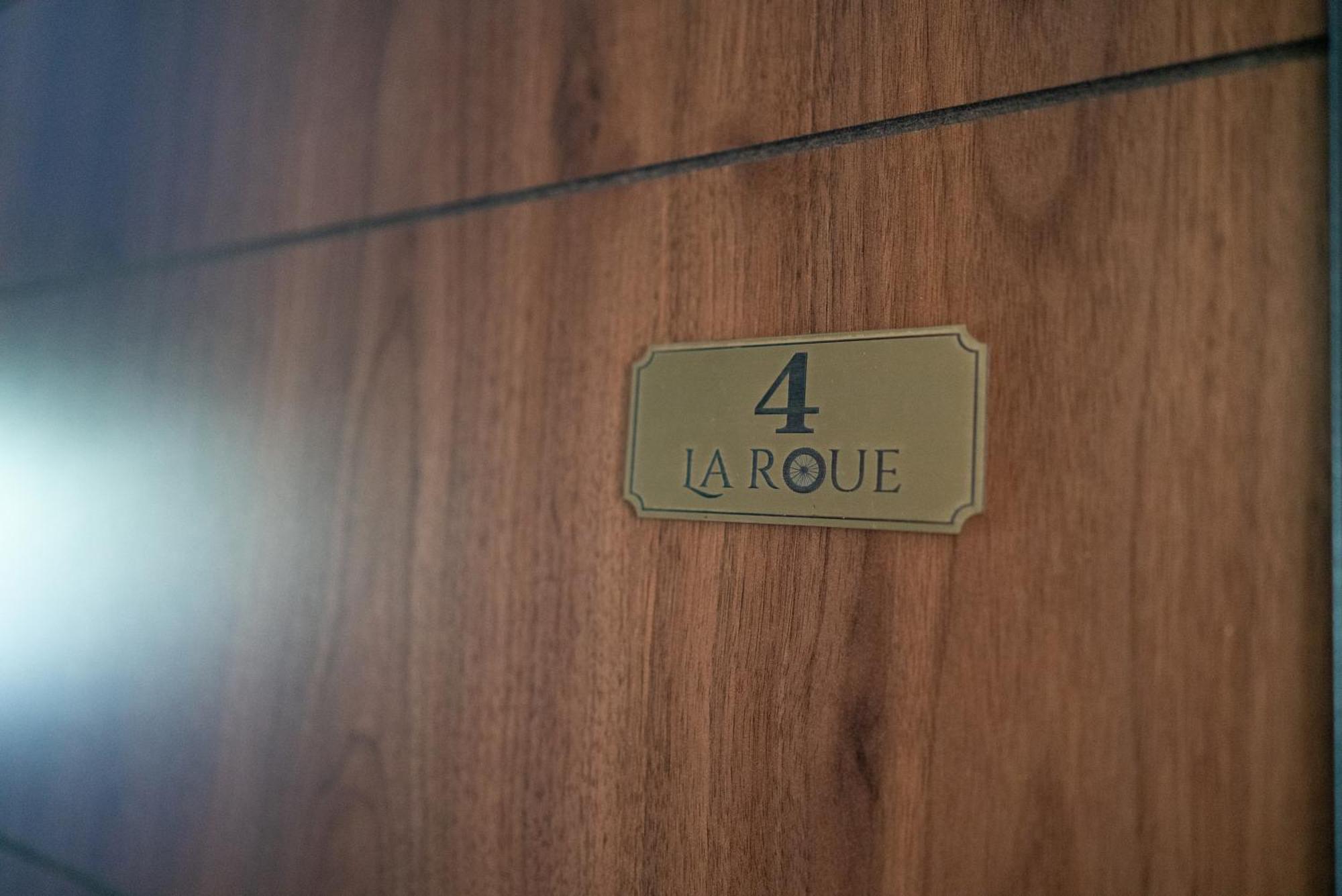 La Roue Hotel Vrsac Exterior foto